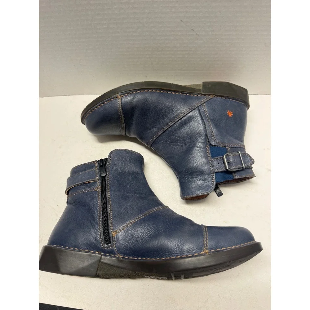 Art Company Navy Leather Ankle Boots Made in Spain Size 39 8.5 Buckle Zip 917